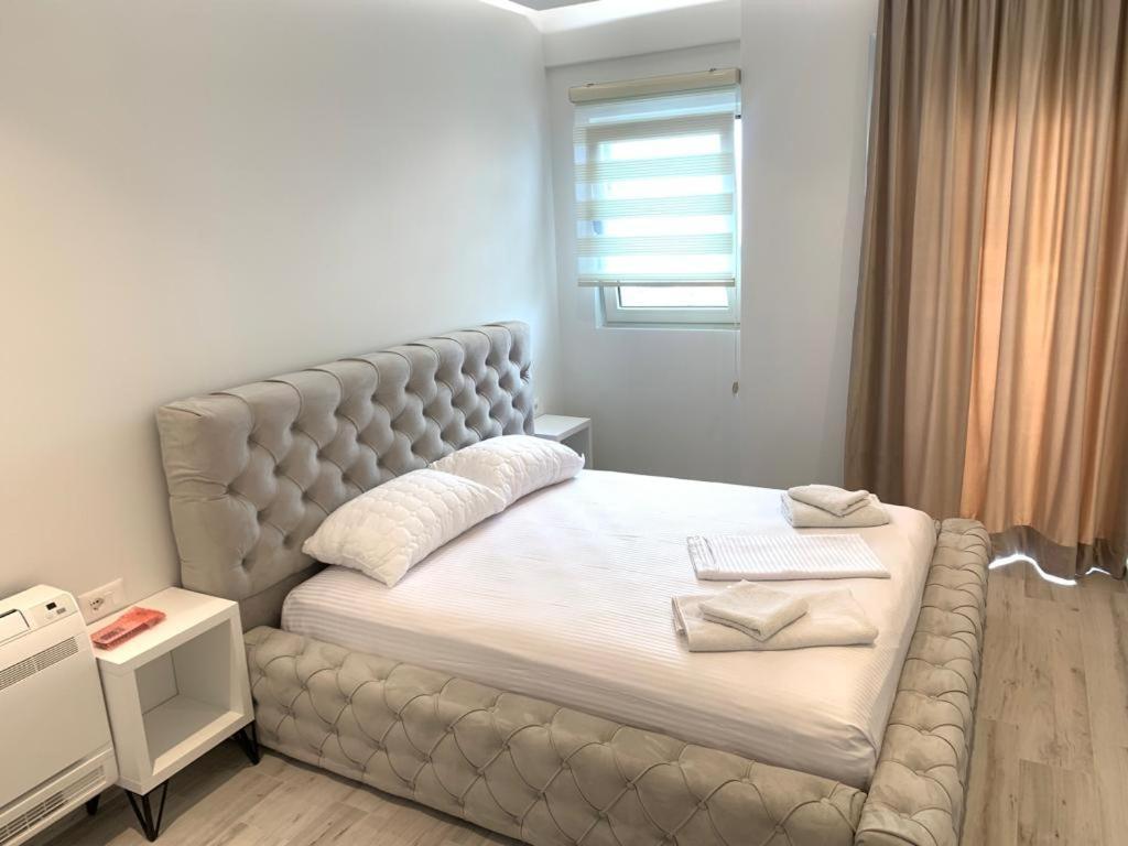 Delfin Apartments Саранда Экстерьер фото