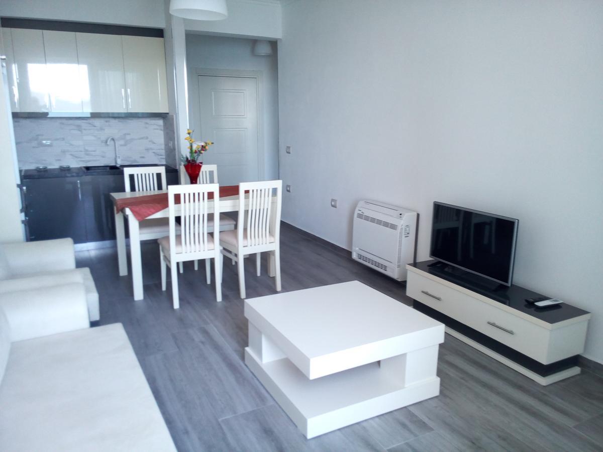 Delfin Apartments Саранда Экстерьер фото